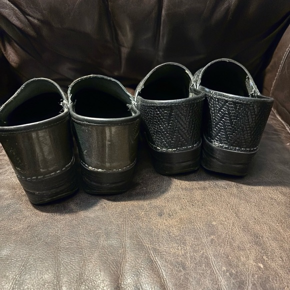 Bundle size 41 Black and Iridescent Clogs Nursing Shoes *Worn Condition - Picture 6 of 10